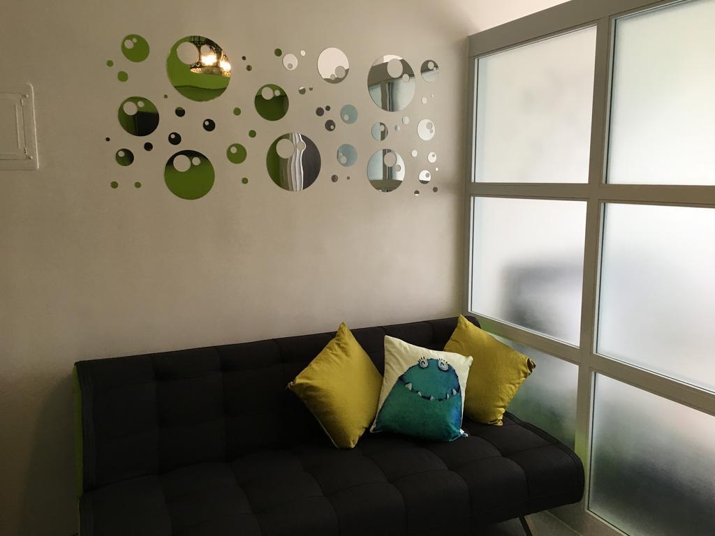 Mary'S Crib Cityland Prime Tagaytay With Free Wifi & Swimming Tagaytay City Exterior foto